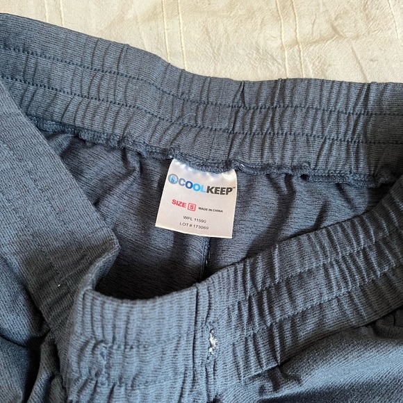 Coolkeep solid performance shorts - Picture 3 of 3